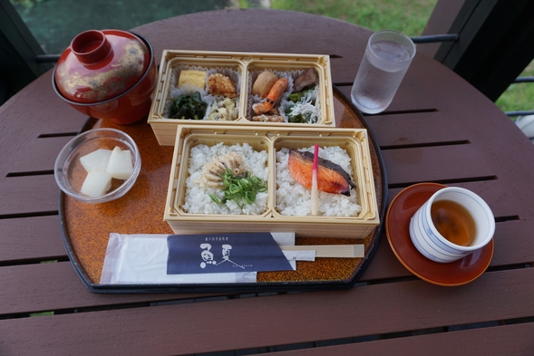 1泊朝食付プラン(夕食無し)　料亭の御膳とご飯・佃煮おかわり自由の満腹プラン